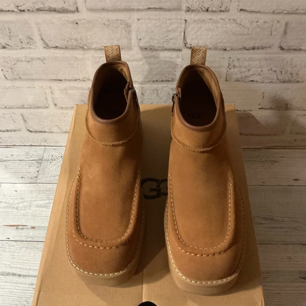 UGG NIB Women's Size 9 UGG Cityfunc Ultra Mini Chestnut